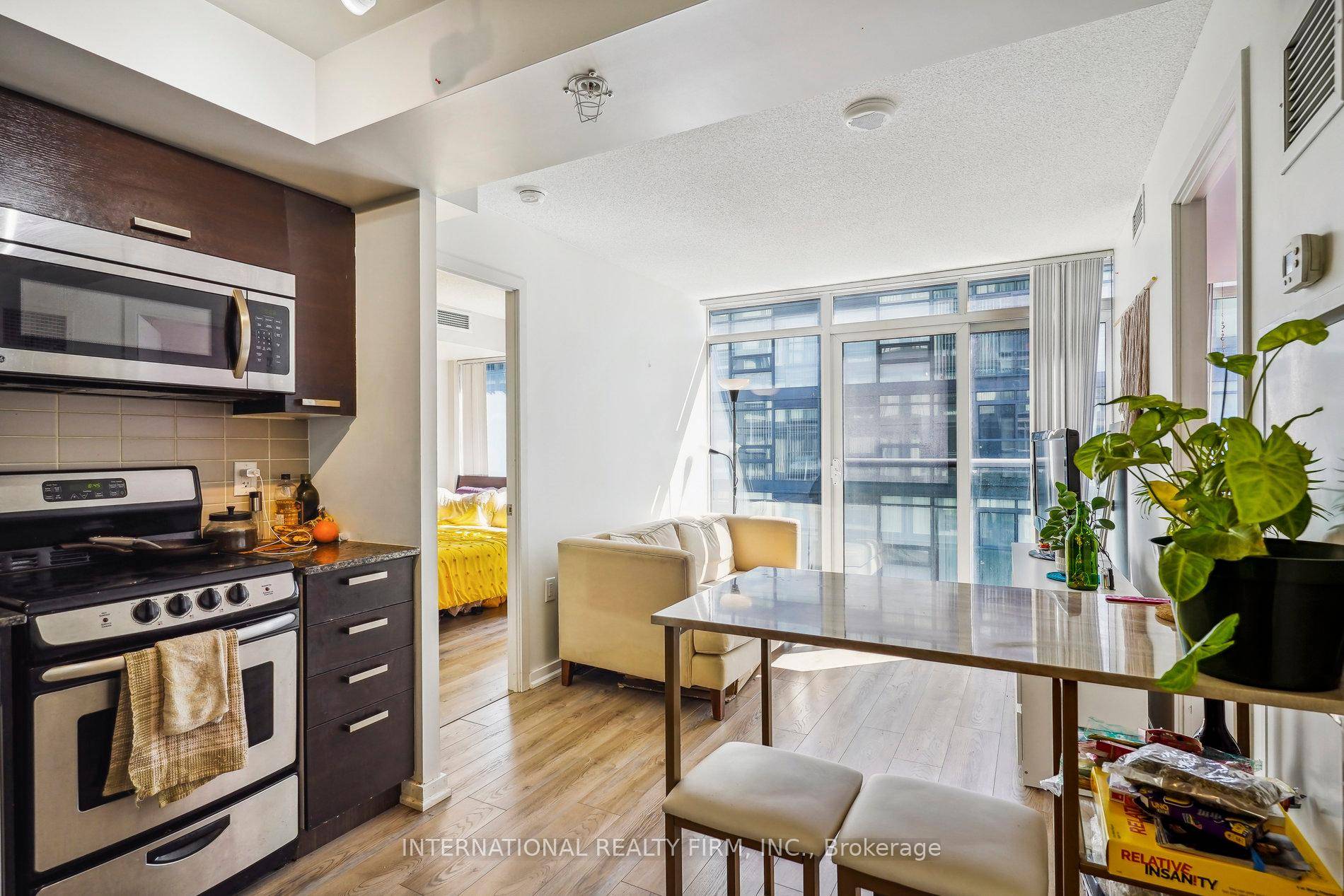 Bright and modern 2 bedroom condo with a desirable split bedroom layoutideal for roommates or working from home.