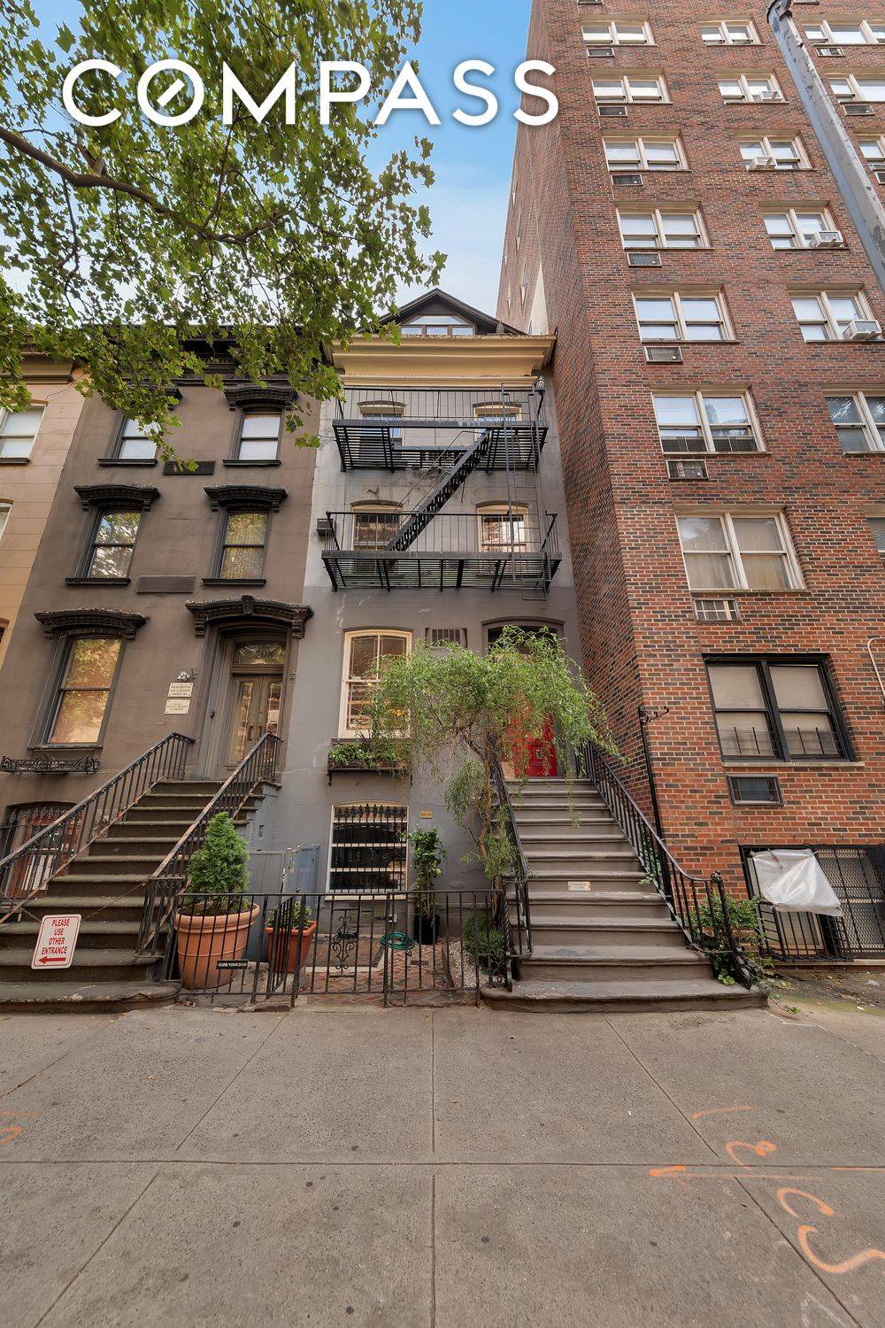 Calm amp ; Tranquil Oasis in the Heart of Manhattan 206 East 30th Street is a one of a kind, historic amp ; iconic townhouse, spanning 5 stories, encompassing over ...