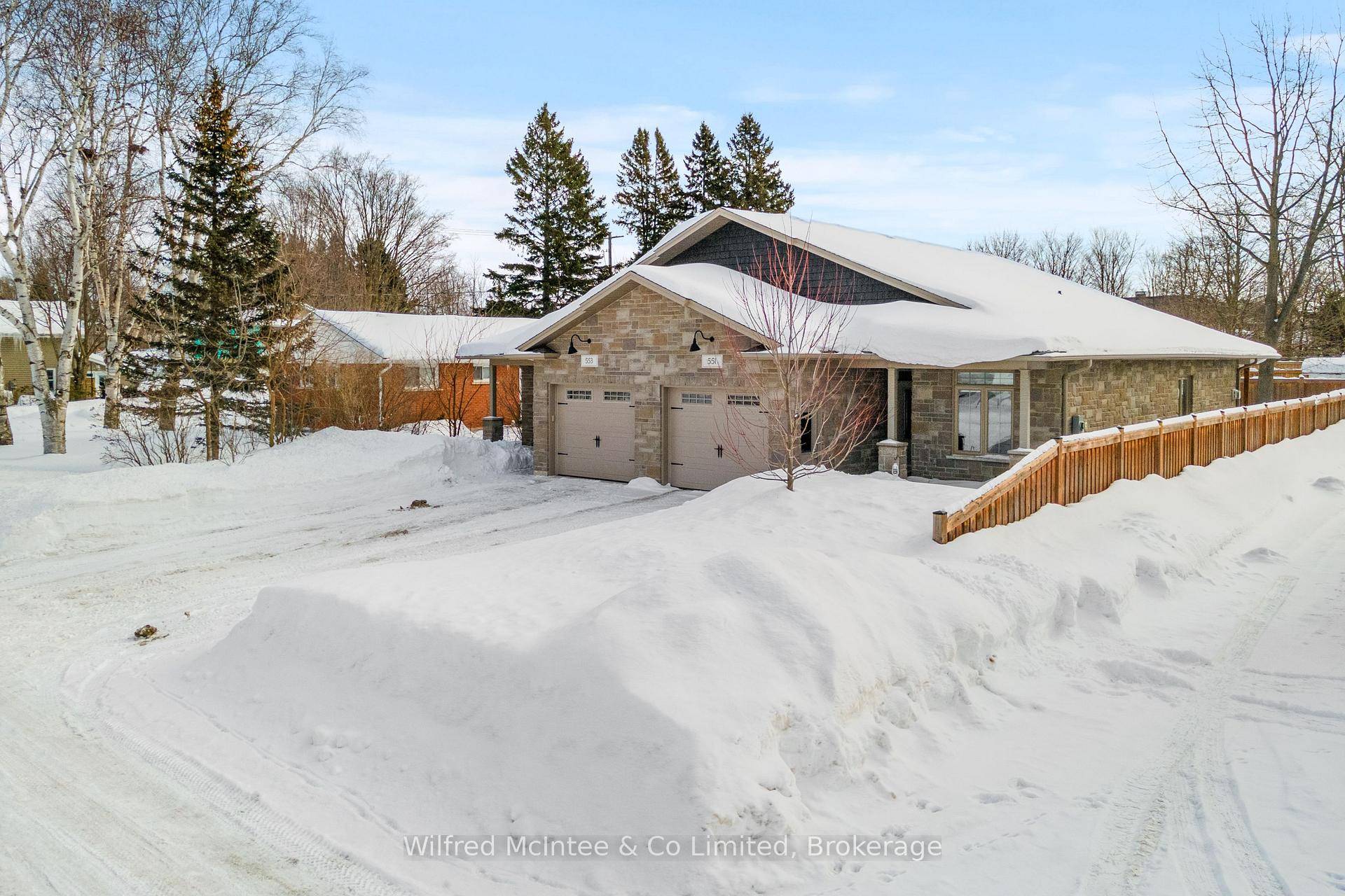 Move in ready, stylish, and in an unbeatable location, this home is exactly what you've been searching for !