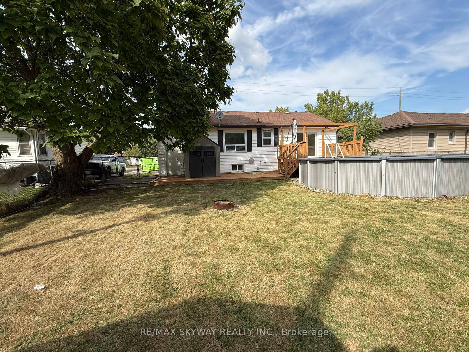 This Freshly painted five bedroom bungalow, might be the one for you !