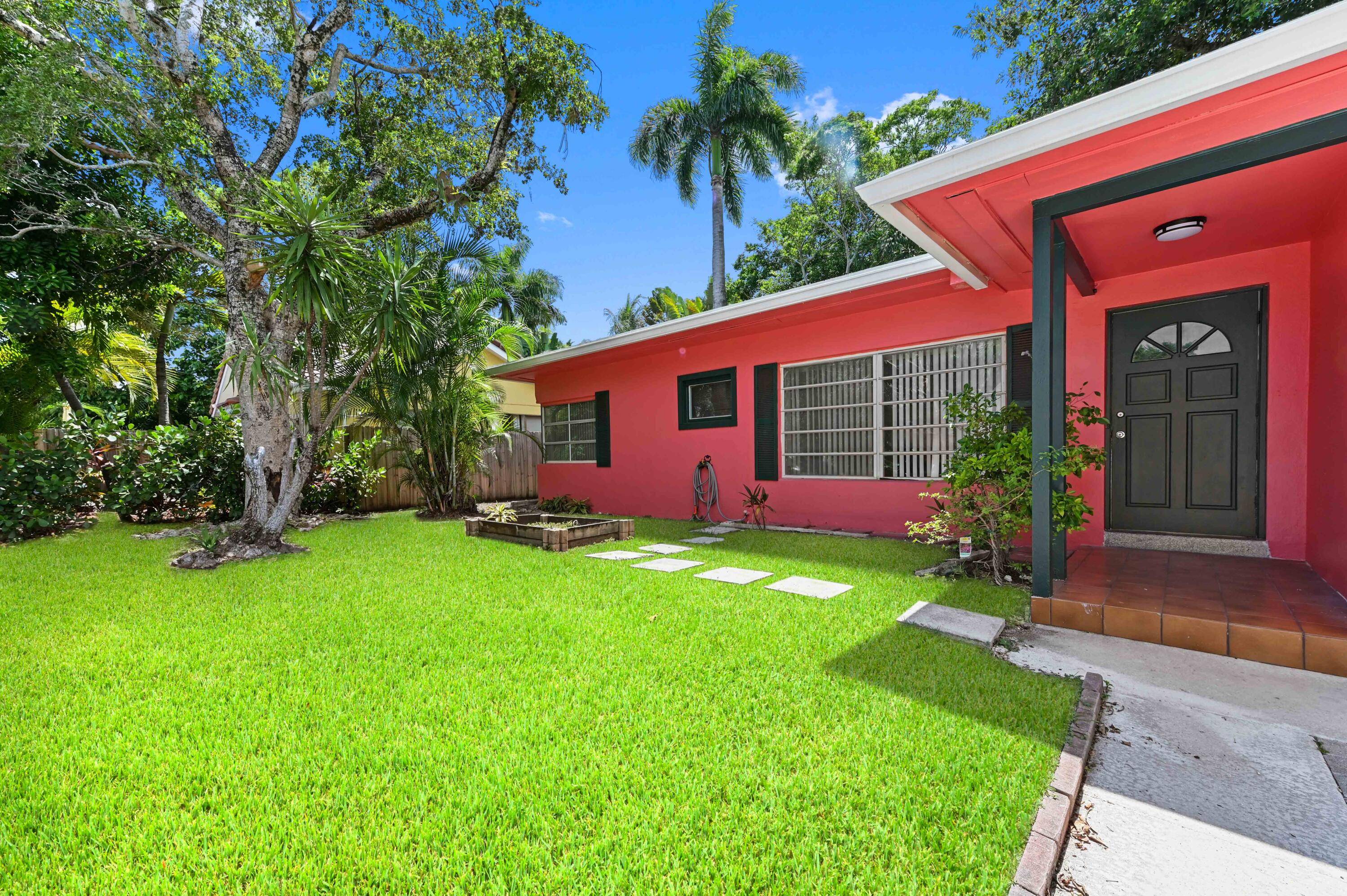 Experience timeless elegance in this updated 2 bedroom, 2 bathroom home situated on a generous lot in the coveted neighborhood of Victoria Park.