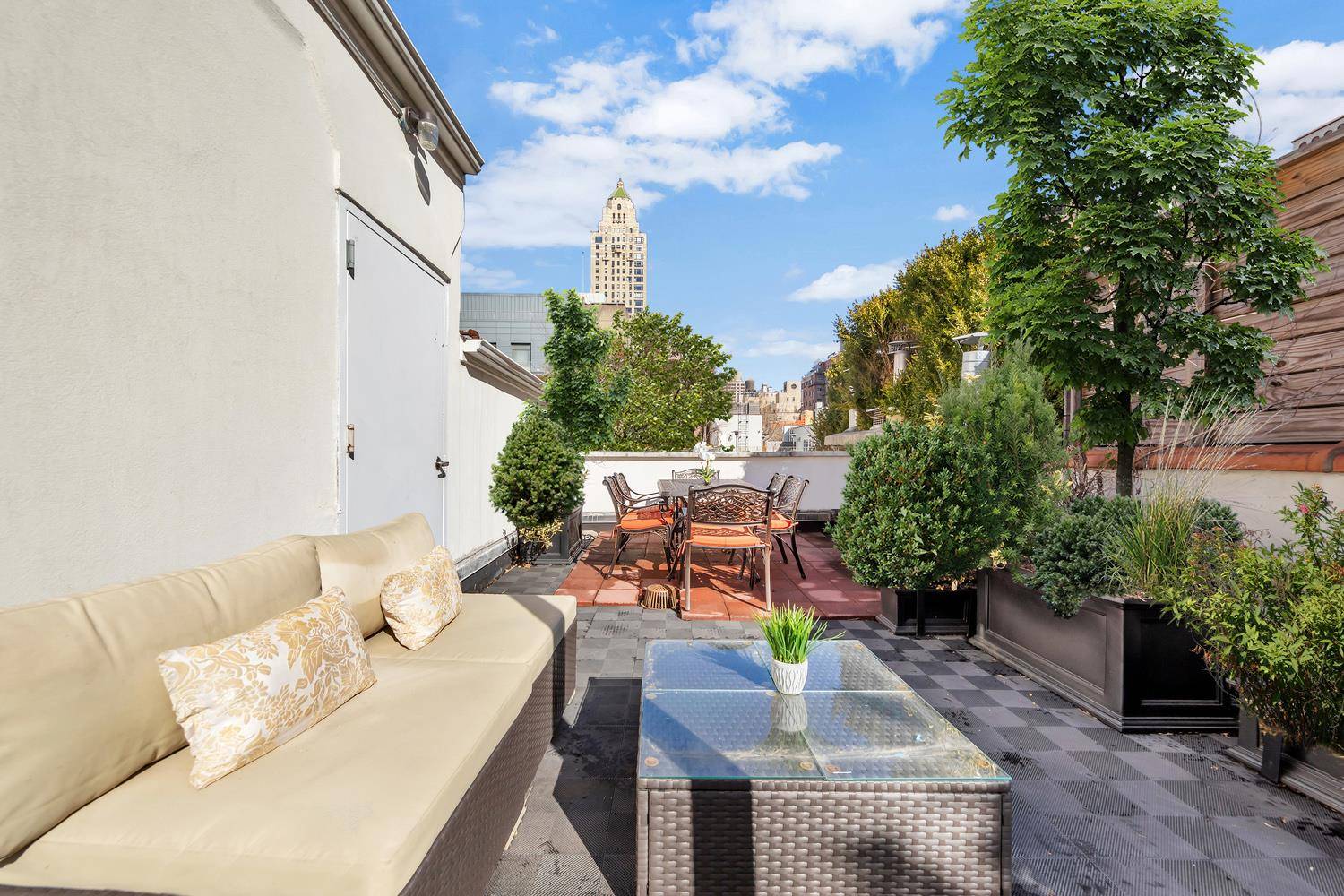 Welcome to 32 East 74th Street The First Modern Townhouse in the Upper East Side Designed in 1935 by renowned architect William Lescaze, a pioneer of the European International Style, ...