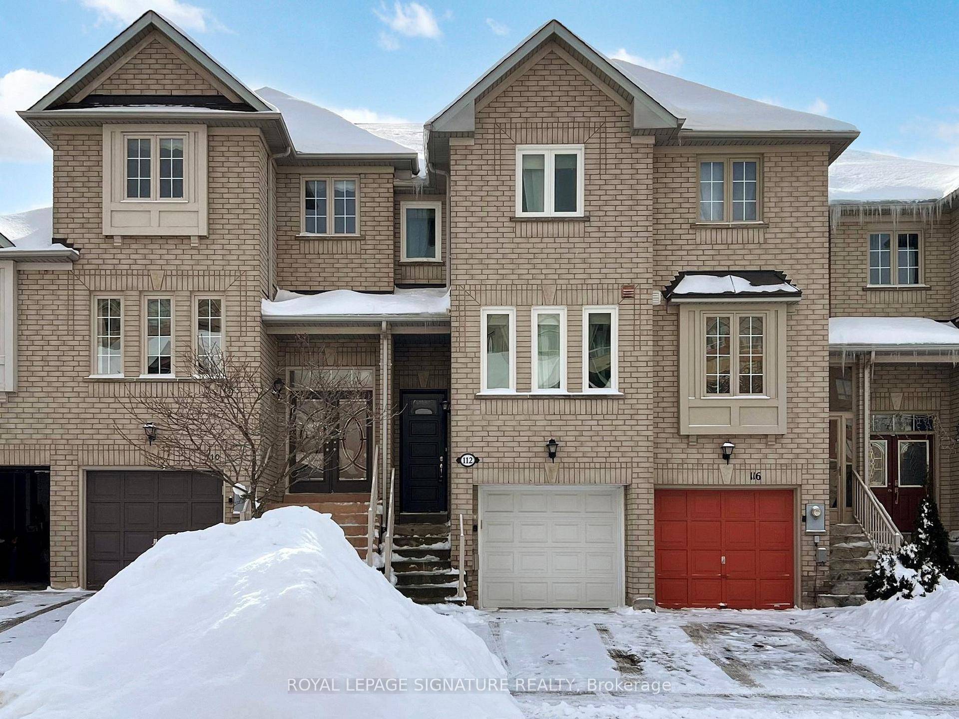 Well maintained and upgraded 3 bedroom, 3 bathroom south facing freehold townhouse with a park view, located in the convenient Yonge Hwy 7 area.