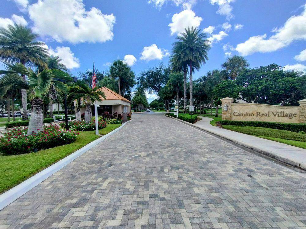 Camino Real Village 2 b. r.