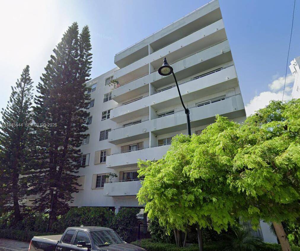 Secure a worry free property in the heart of South Beach.