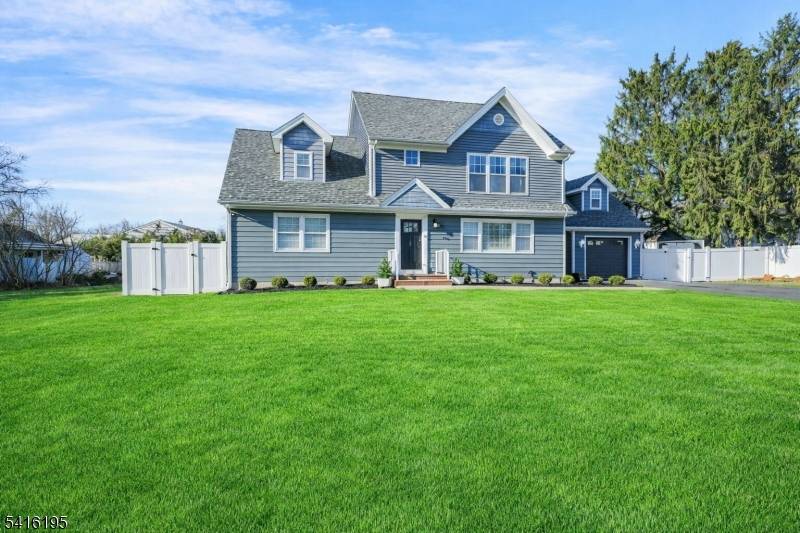 Dream Home Alert ! Your own private retreat, just in time for summer.