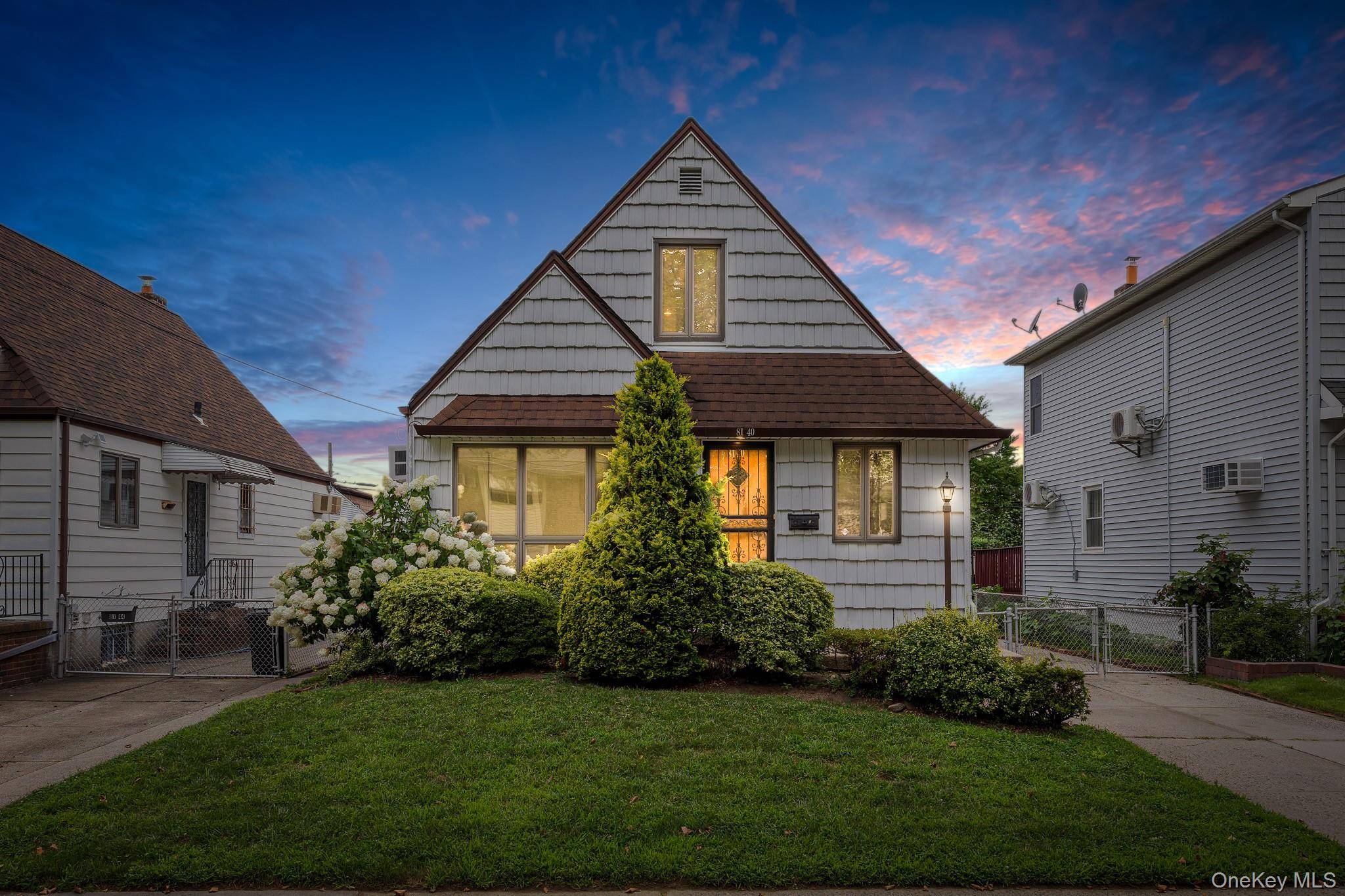 PRIME LOCATION ! Welcome to your new home here in Glen Oaks Floral Park.