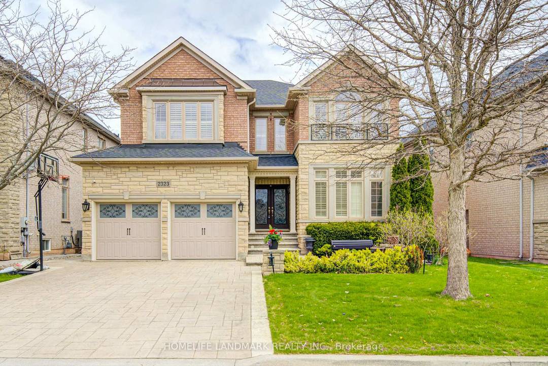Welcome to 2323 Aenda Dr in prestigious Joshua Creek, Northeast Oakville.