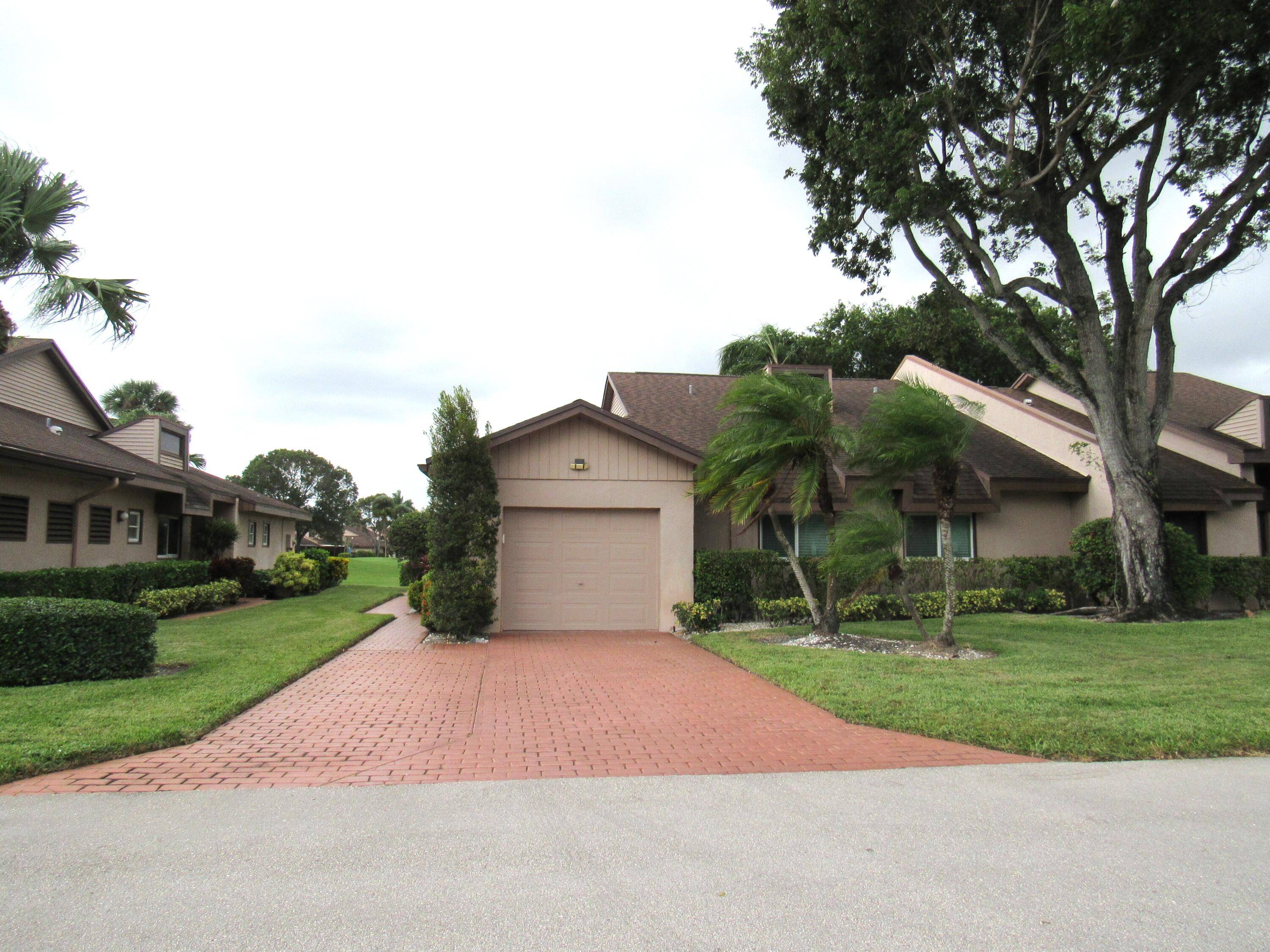 In the Heart of it All ! This Villa is Just That !
