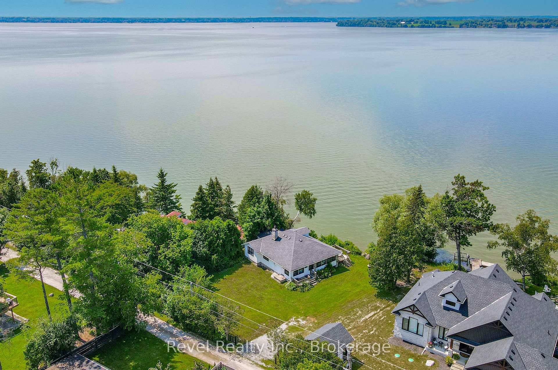 Experience breathtaking sunsets from this charming vintage 3 season cottage nestled on the shores of Lake Scugog.