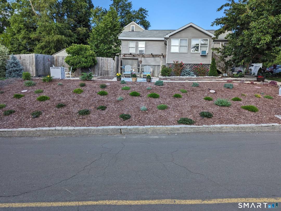 This is an incredible opportunity to create your dream home or next investment in a desirable setting.