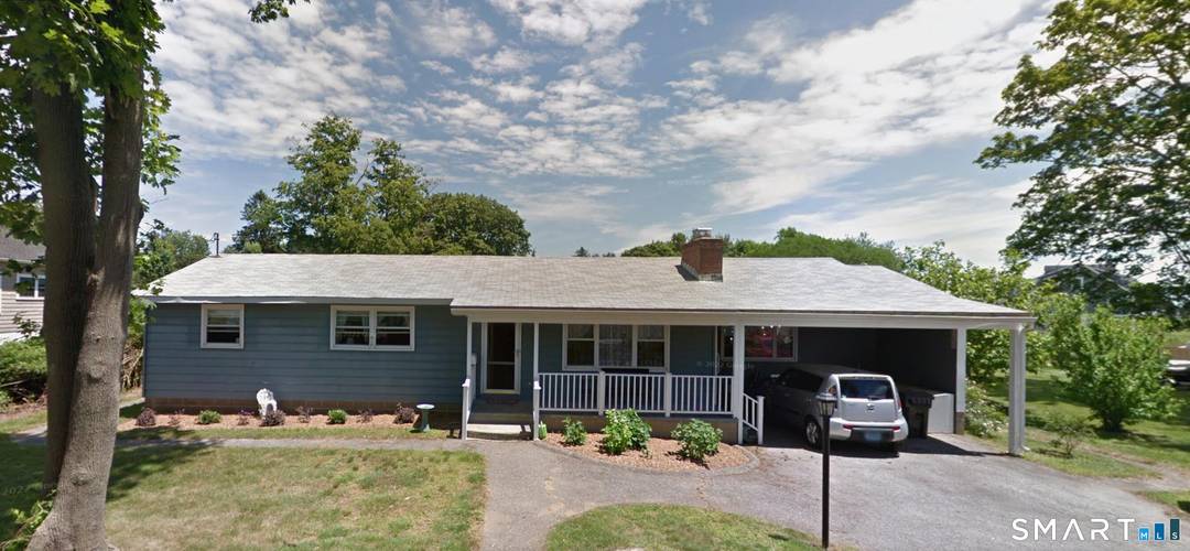 Situated in Old Saybrook's most protected and prominent corridor, 18 Old South Cove Road provides the rare opportunity to Renovate or Custom Build a Legacy Estate where privacy and scenic ...