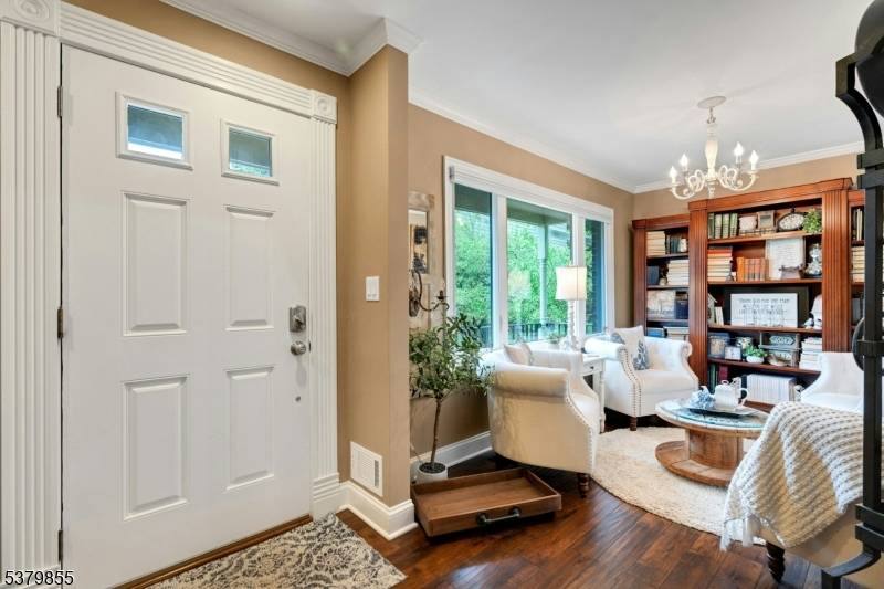 Welcome to this one of a kind beautifully updated 5 bedroom 3.