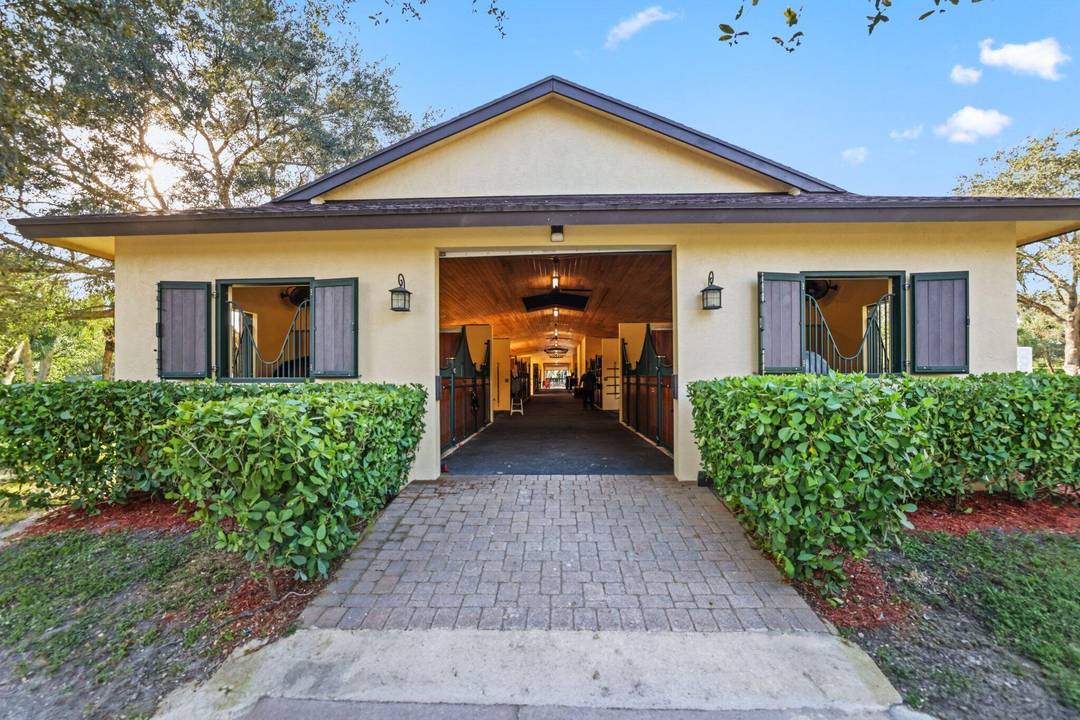 Set on 10 pristine acres, this professionally designed, championship caliber equestrian estate delivers an exceptional blend of luxury, functionality, and top tier performance.