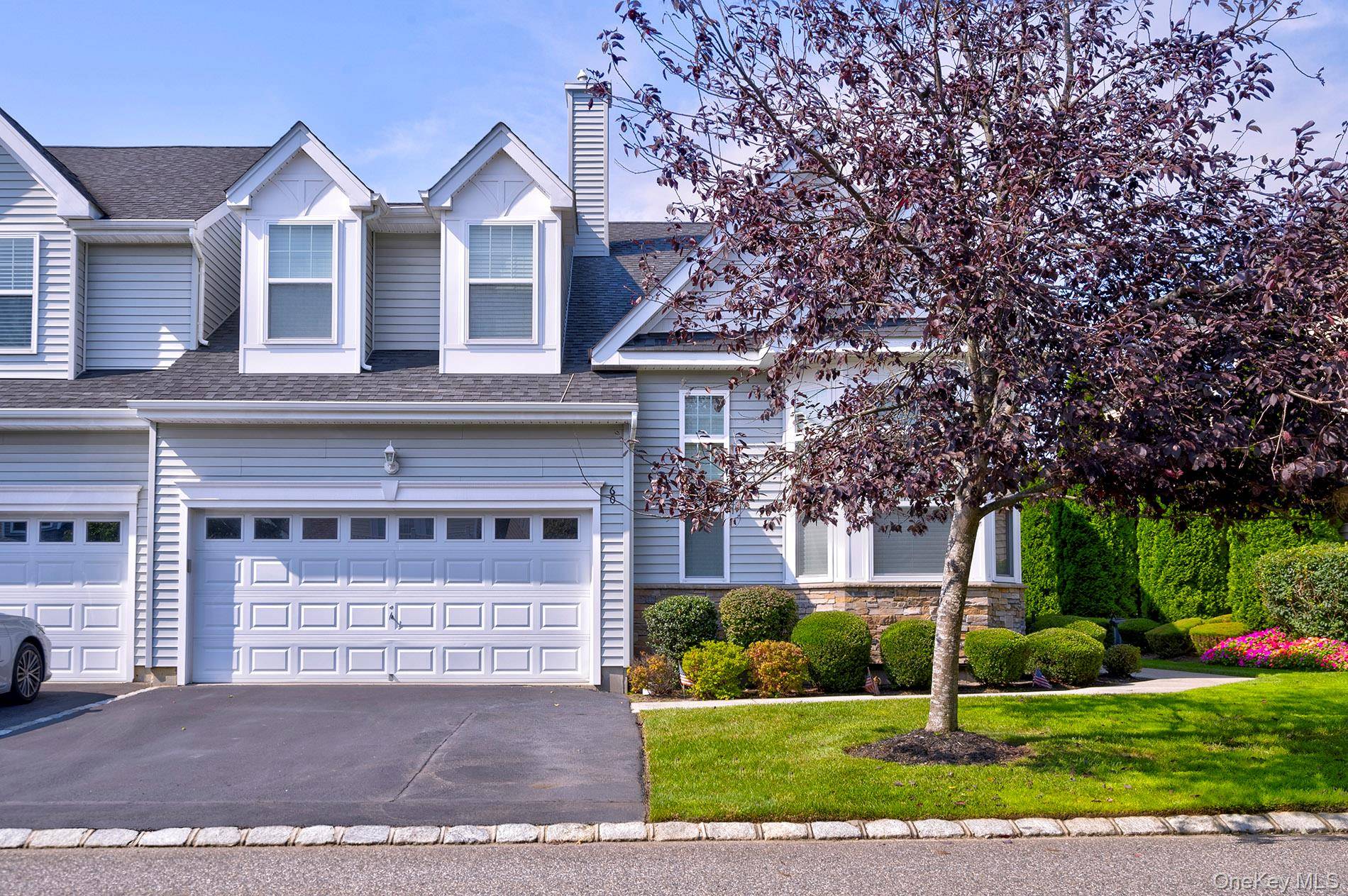 Sought after Glenbrook model with 2 car garage in cul de sac location.