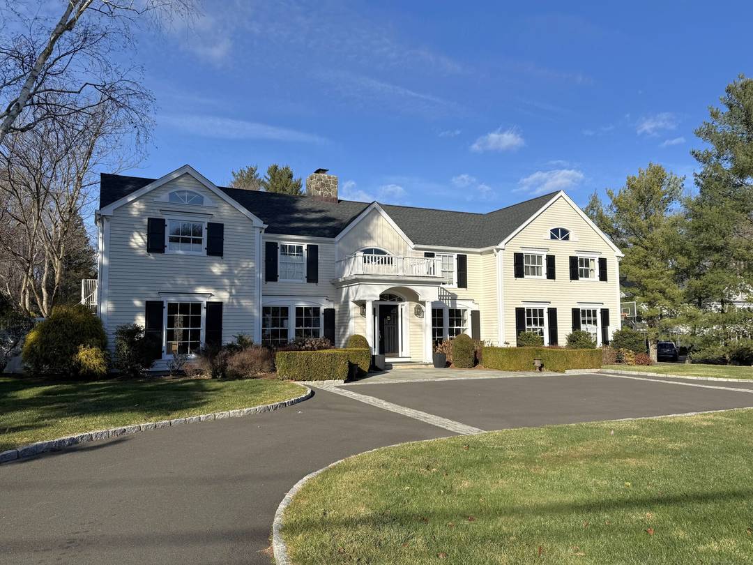 SHORT TERM FURNISHED RENTAL Move right into this beautifully updated and lovingly maintained classic colonial centrally located on a quiet street in Darien.