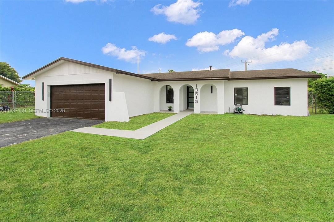 Stunning fully remodeled 3 bedroom, 2 bathroom home on a cul de sac in the sought after Winston Park area in SW Miami !