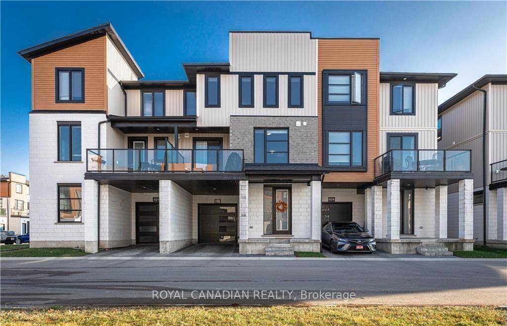 Beautiful and well maintained 3 storey condo townhouse built in 2018, offering 1, 812 sq.