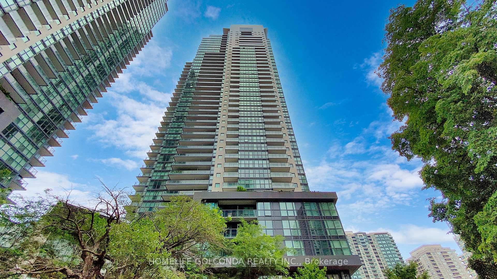 Priced to SELL ! ! Den can be use as a third bedroom, Lower Penthouse Large 1356 Sqf balcony, Fantastic East view from every room !