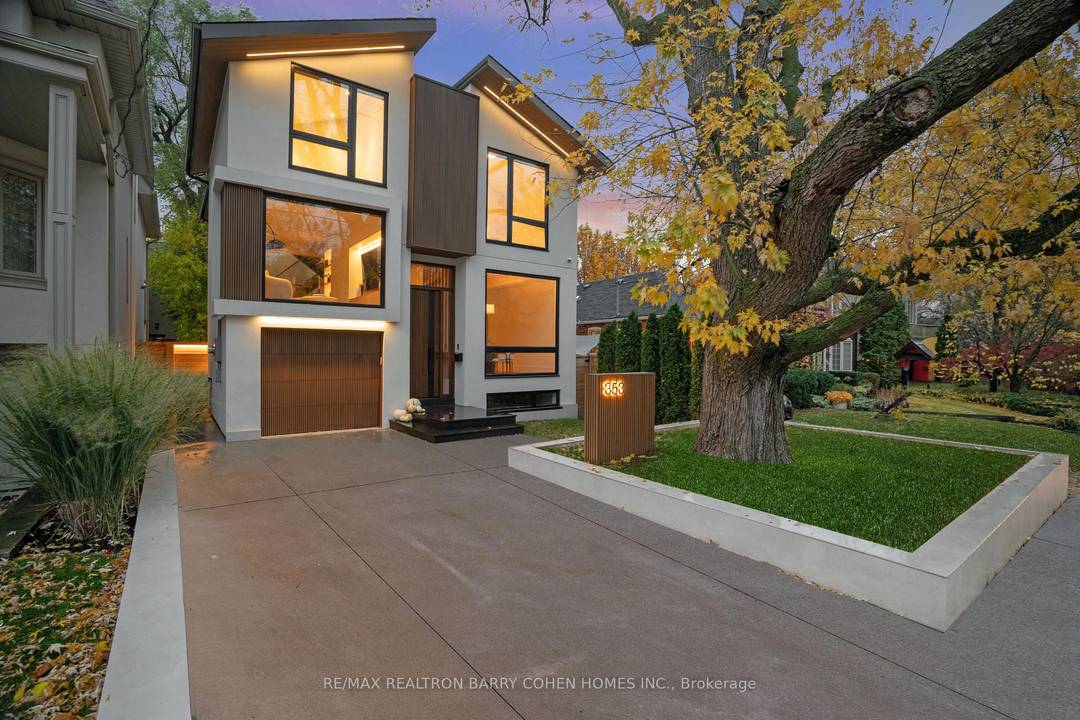 An Architectural Standout In Midtown Toronto.