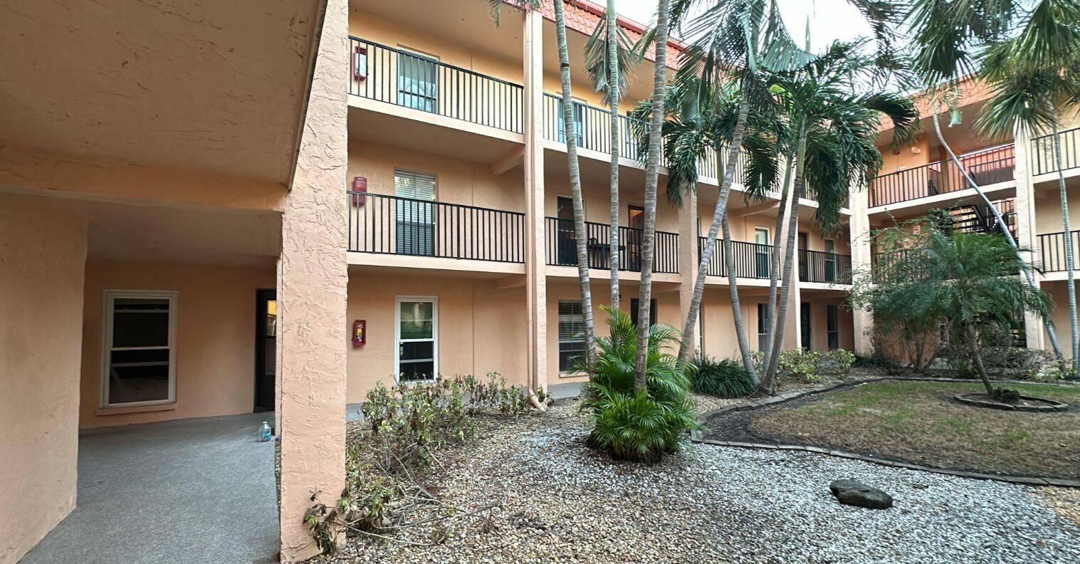 2 Bed 1. 5 Bath ground floor unit.