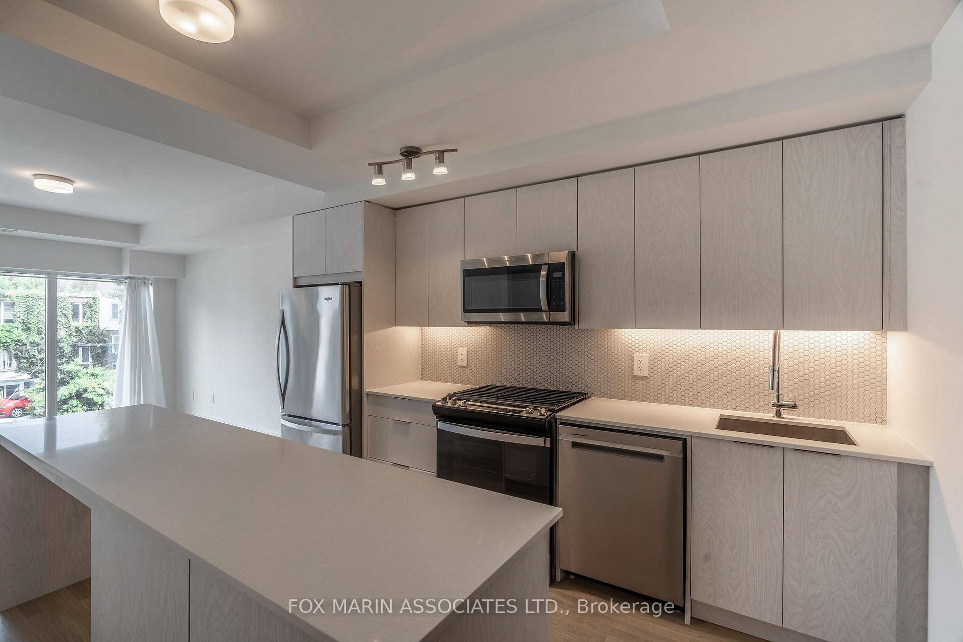 Welcome to boutique living at the Lofthouse in beautiful Riverdale.