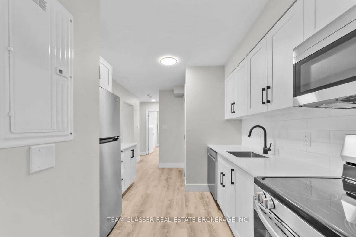 PROMO's available ! 400 Scenic Drive !