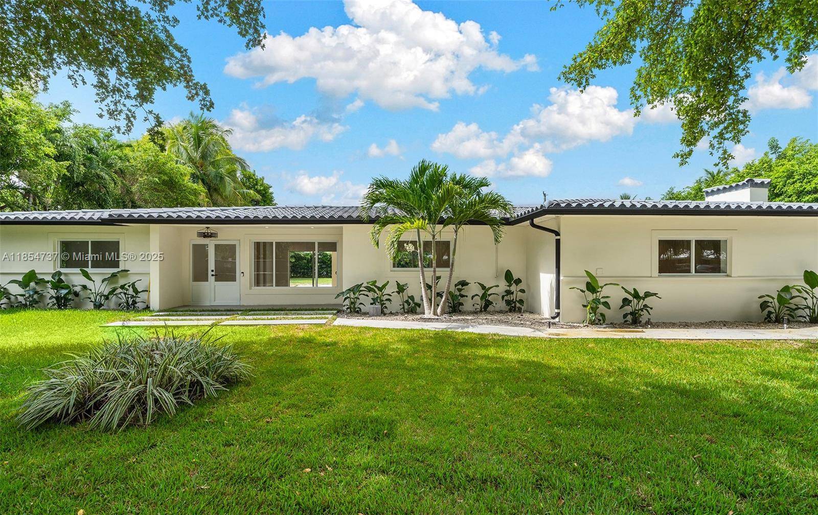 Completely remodeled 4 bed 3 baths home in the heart of Pinecrest, crafted with unique, top quality materials can t miss the opportunity to live in a just remodeled home.