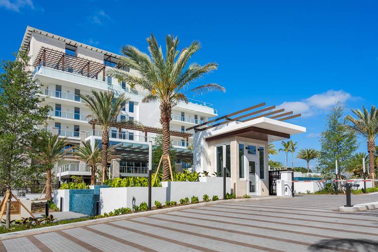LIVE THE INCREDIBLE LUXURY LIFE STYLYE OF ALINA RESIDENCES.