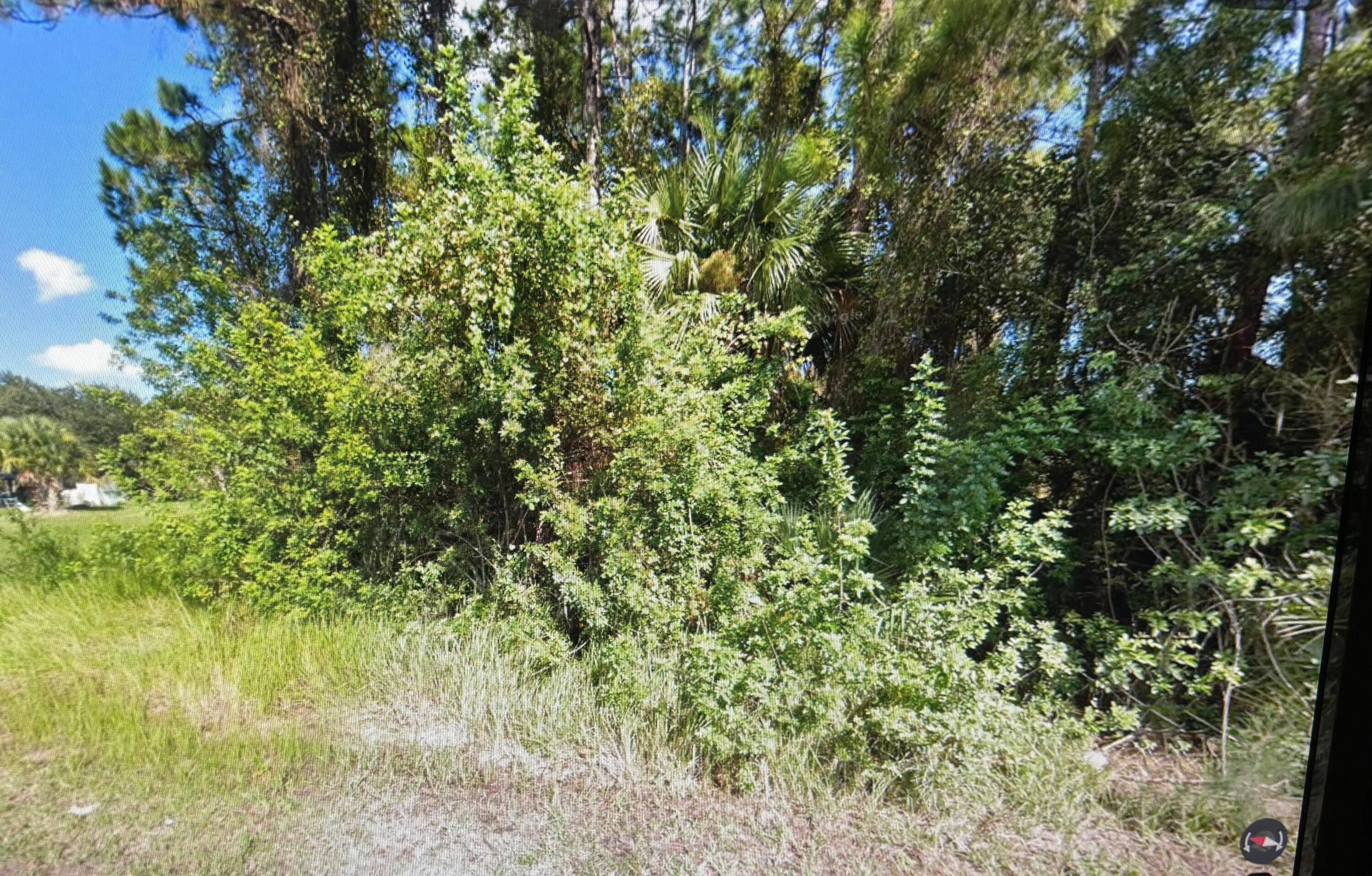 QUARTER ACRE LOT in Florida's fastest growing city !