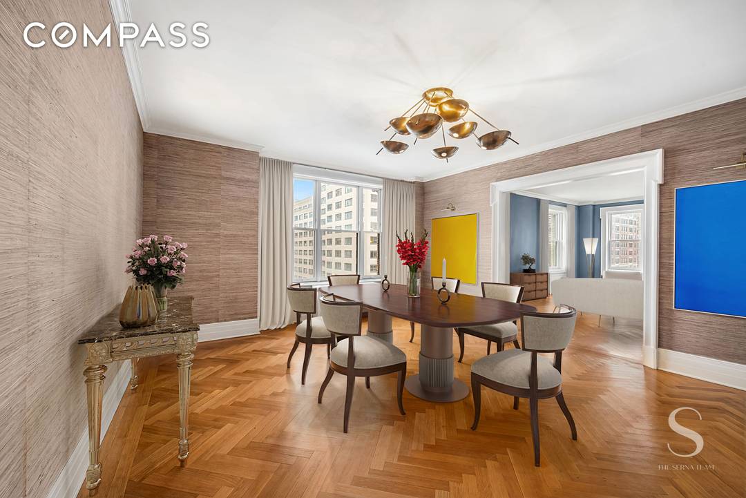 Timeless Park Avenue Living !