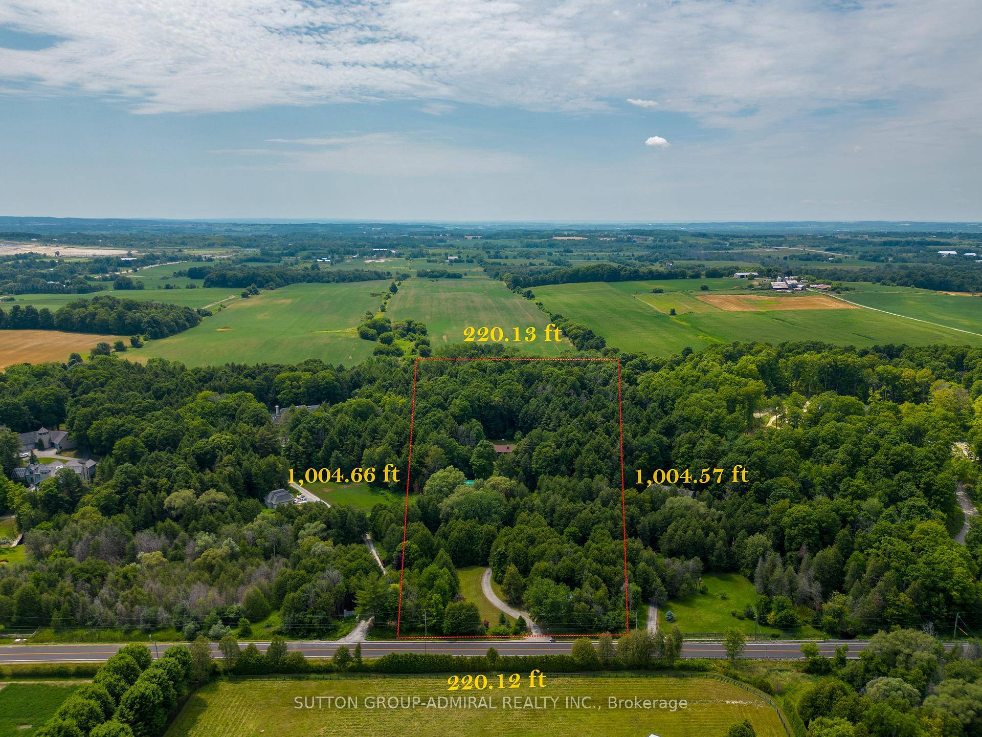 Peaceful 5 Acre Retreat on Black River !