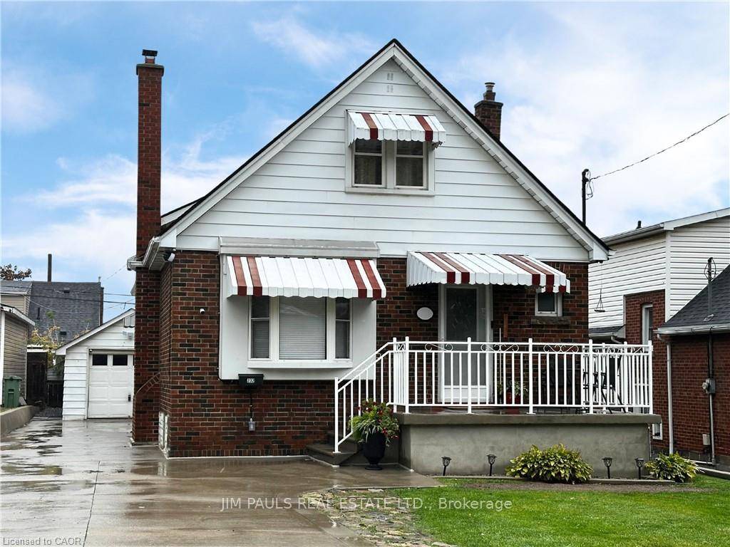 Beautifully renovated and ready for you to move in !