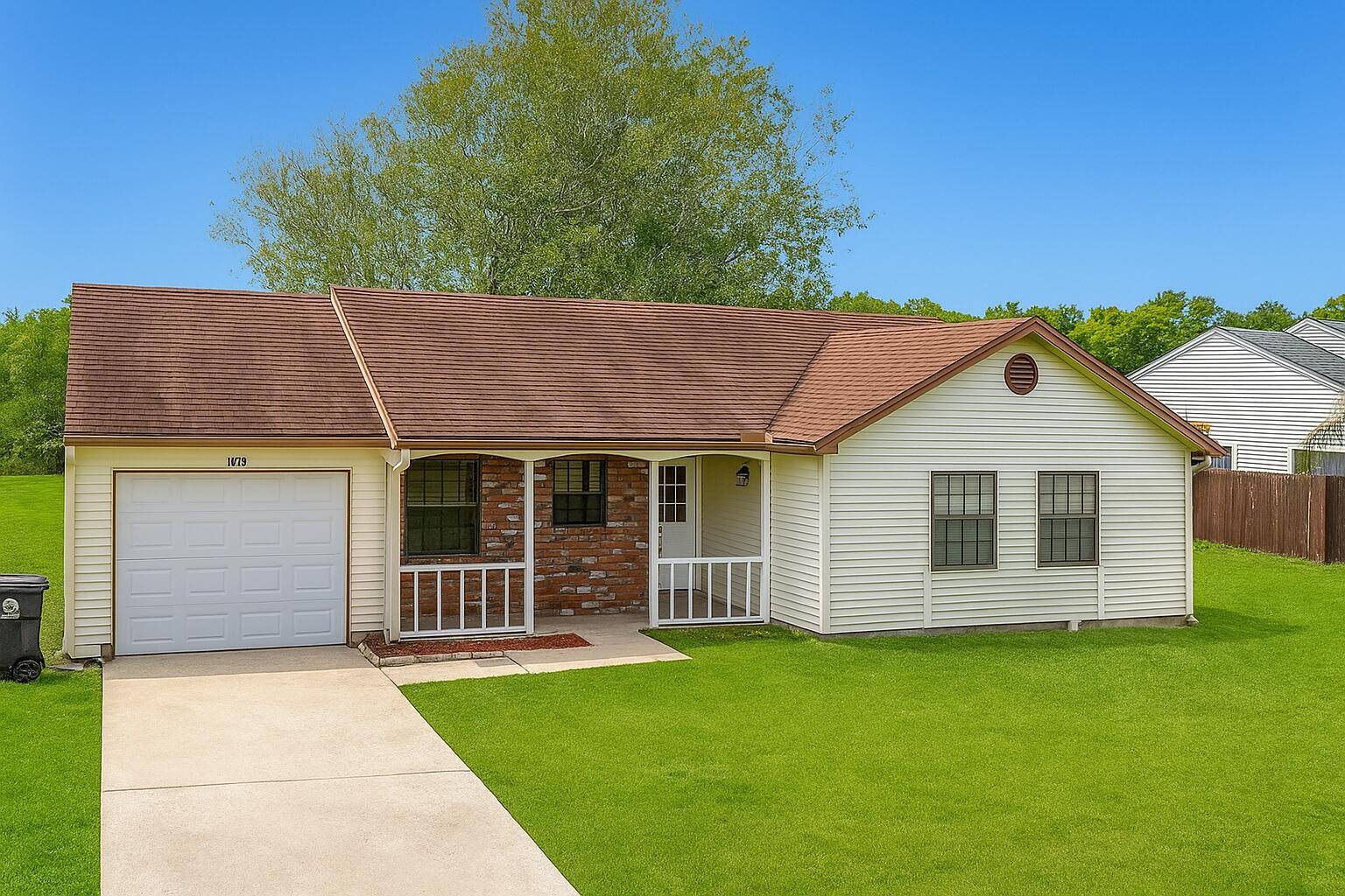 10, 000 seller credit 2, 000 Credit from preferred lender is offered !