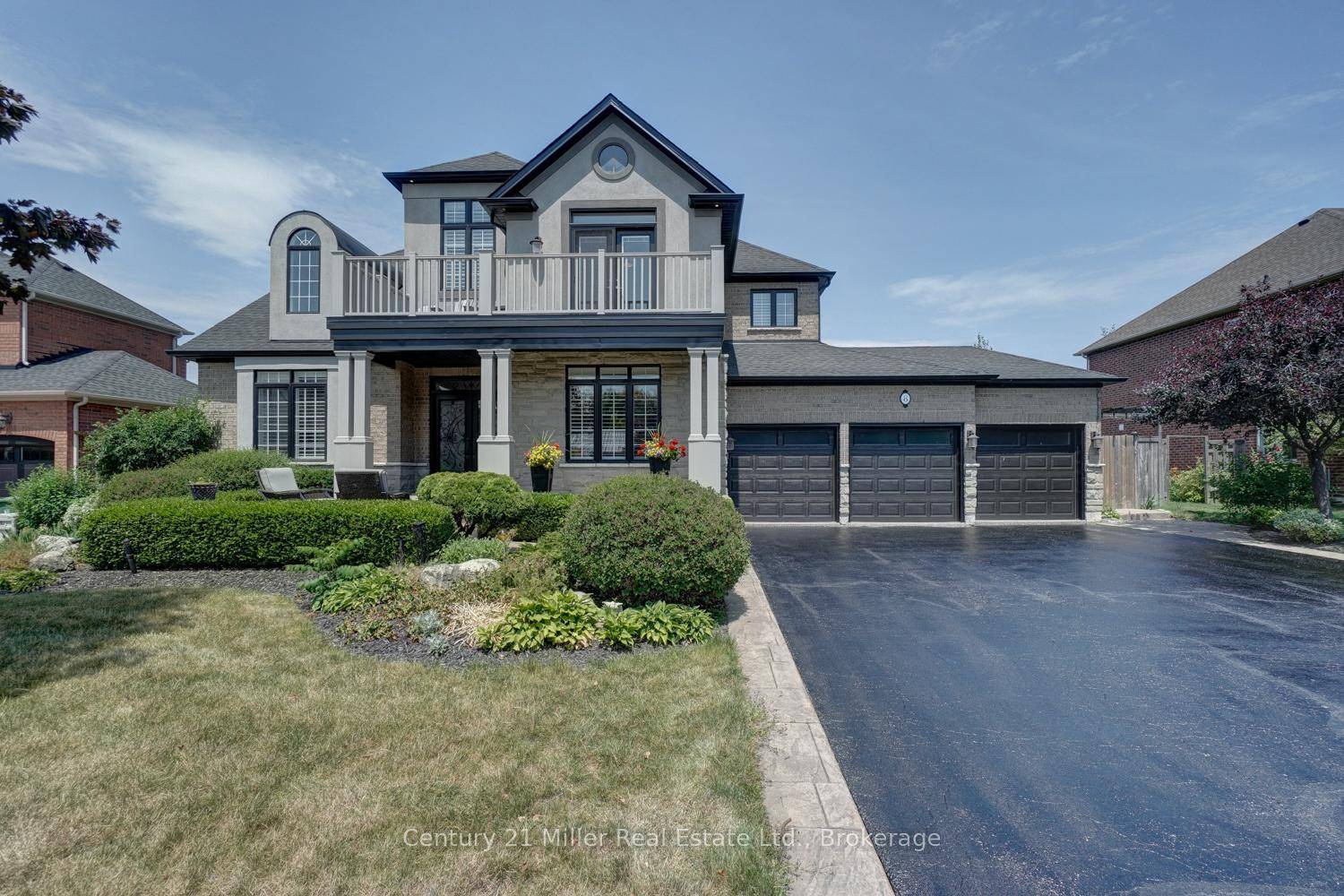 Welcome to this exquisite Executive Residence, offering over 5000 sq.