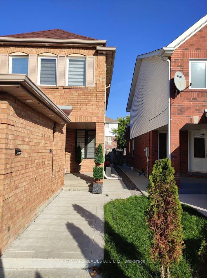 Detached 4 Bedroom Home with 3 Washrooms.