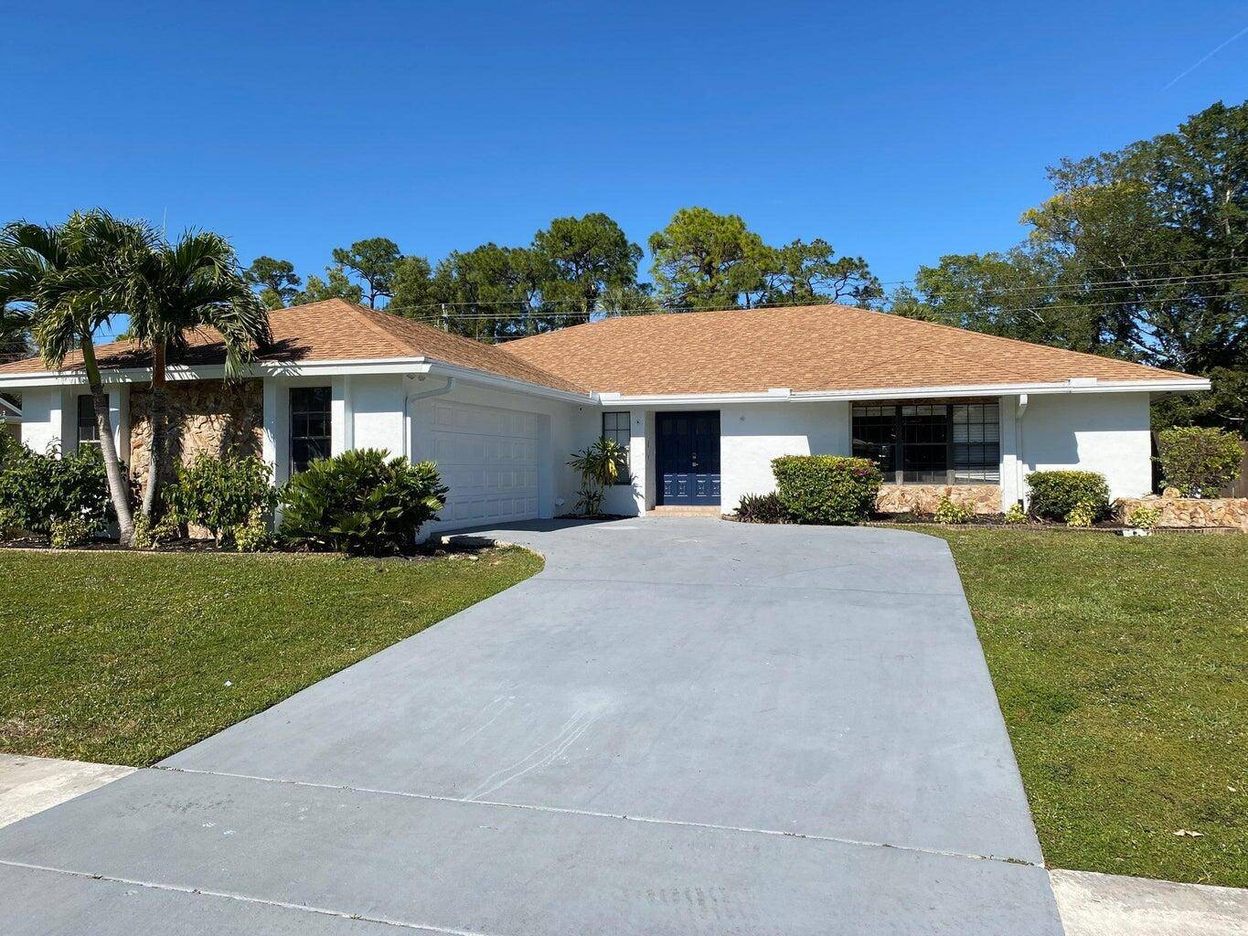 Don't miss out on this beautiful 4 bed, 3 full bath Pool home equipped with a pool heater, newer AC, renovated bath, freshly painted interior and exterior situated on a ...