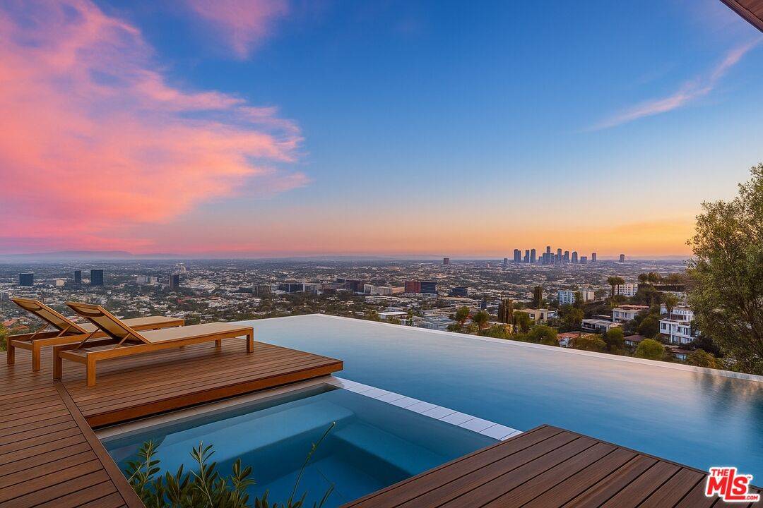 8404   Franklin Ave 4BR Sunset Strip La