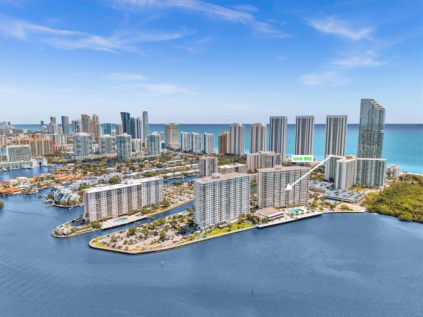 Bright amp ; Spacious 1 Bedroom with Spectacular Intracoastal and Ocean Views !