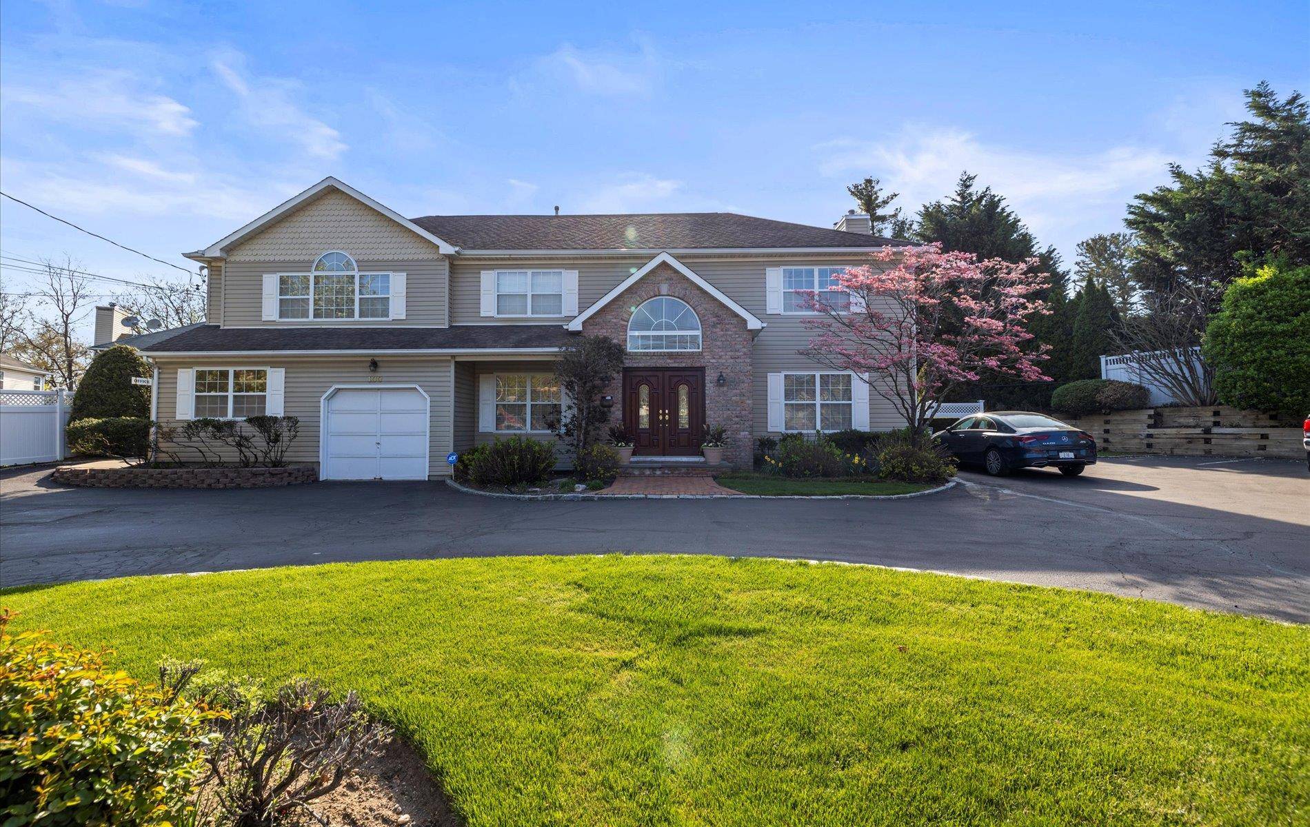 Spacious Six Bedroom Home with Inground Pool, Finished Basement, and Versatile Professional Space The Ideal Work From Home Setup in Prime Location This exceptional six bedroom, two full and two ...