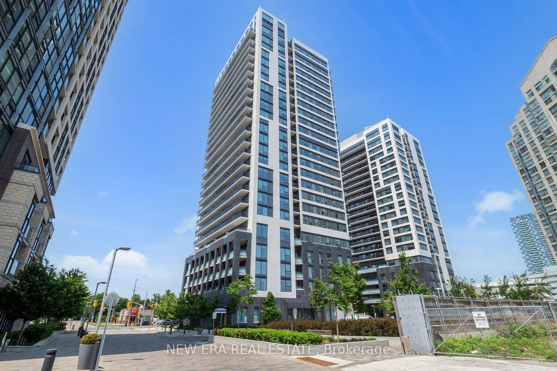 Welcome to this beautiful, contemporary 1 bedroom condo nestled in the vibrant Islington CityCentre West, Toronto neighbourhood.