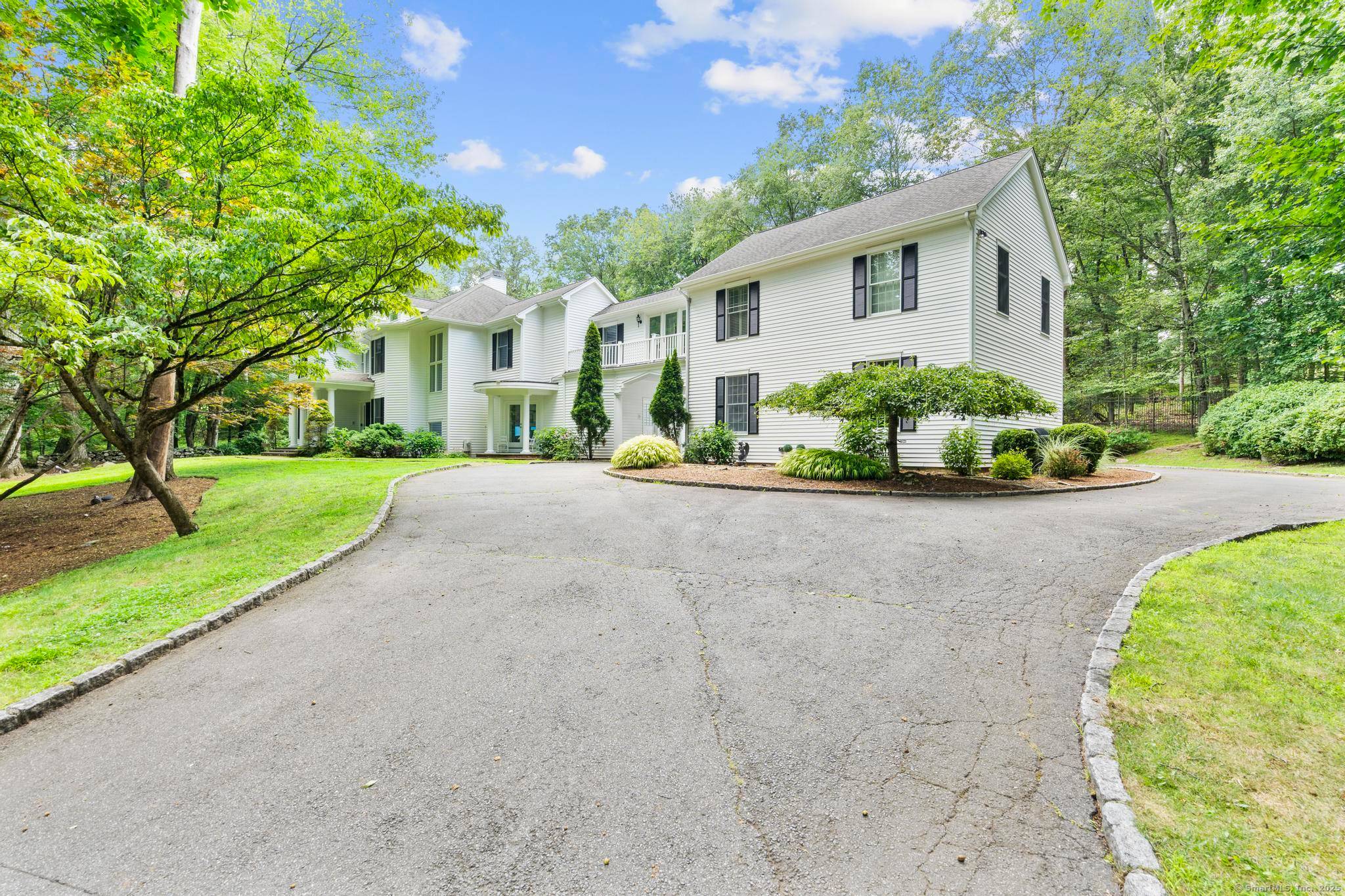Move in ready and freshly updated, this expansive 5, 000 sq ft Colonial is located in the prestigious Ridge of Greenfield Hill a 24 hour guard gated community situated on ...