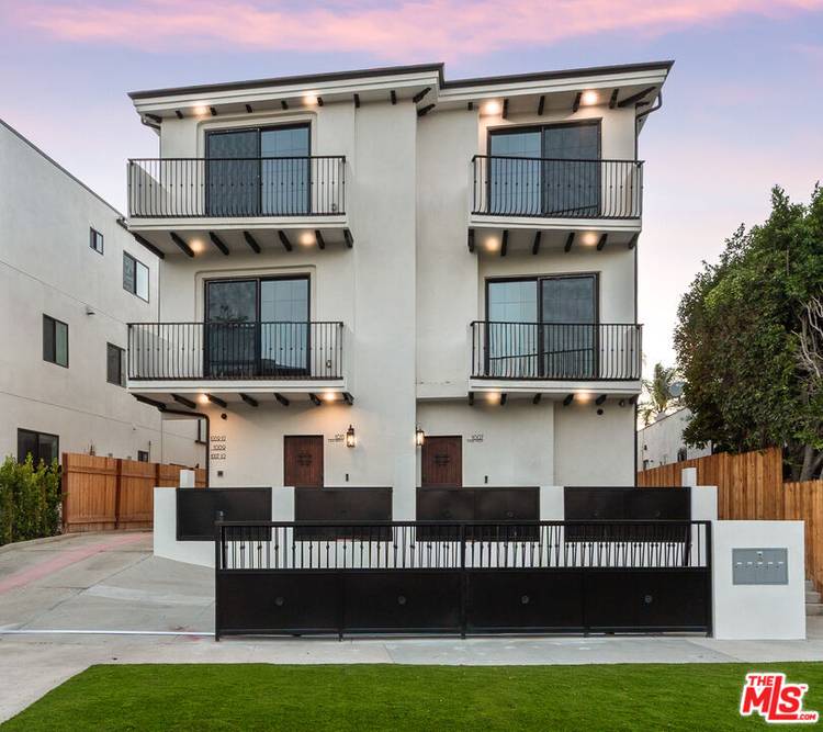 1009 1/2 S Citrus 4BR La