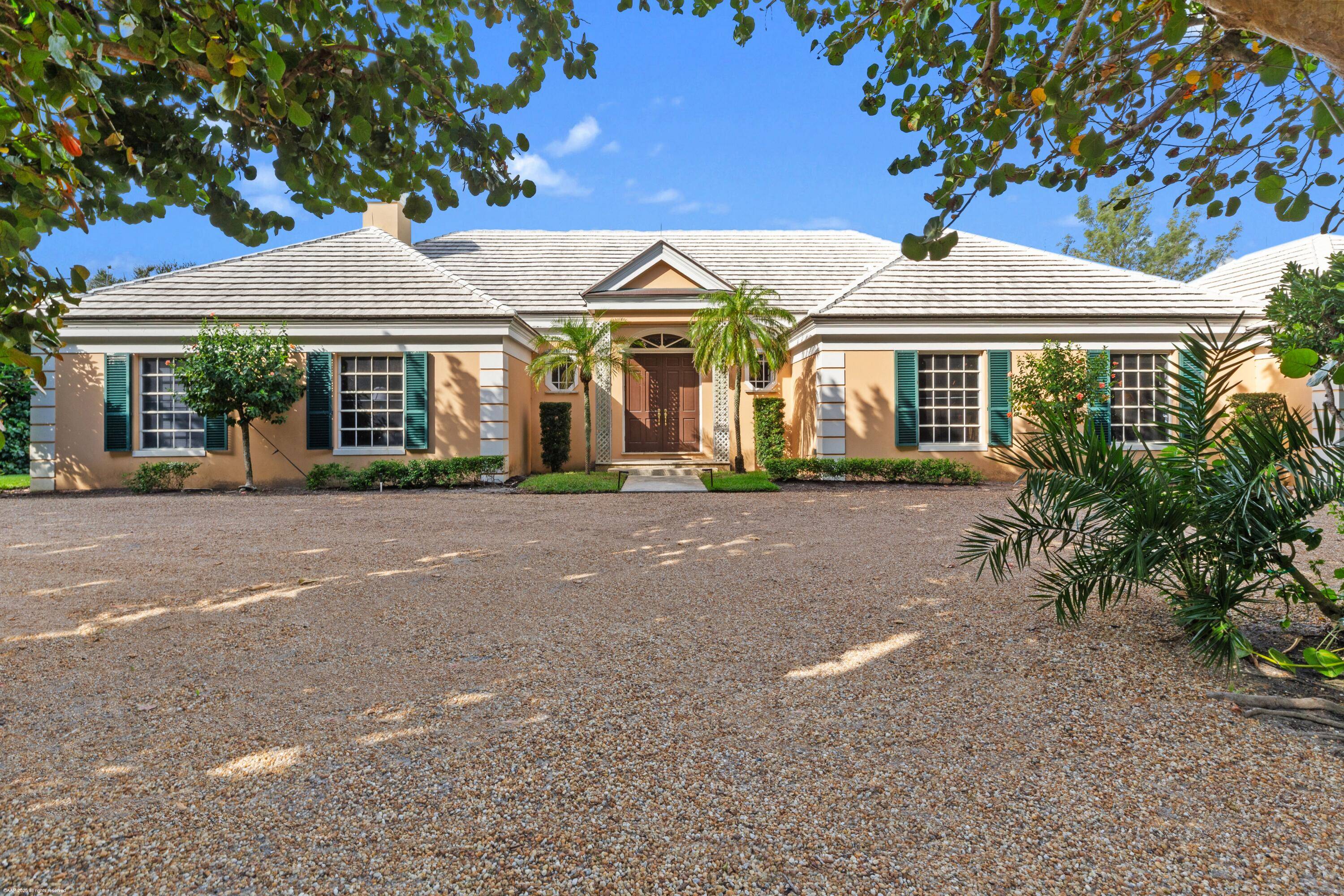 Classic Bermuda Style home on Jupiter Island !