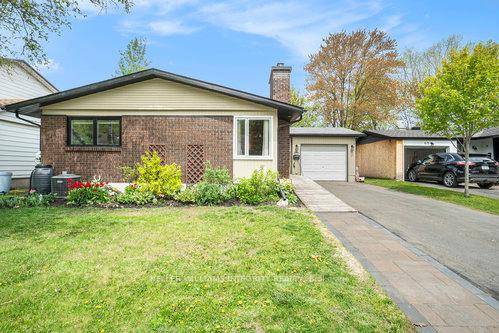 Welcome to this beautifully updated 5 bedroom, 4 bathroom open concept bungalow in the sought after community of Beacon Hill North.