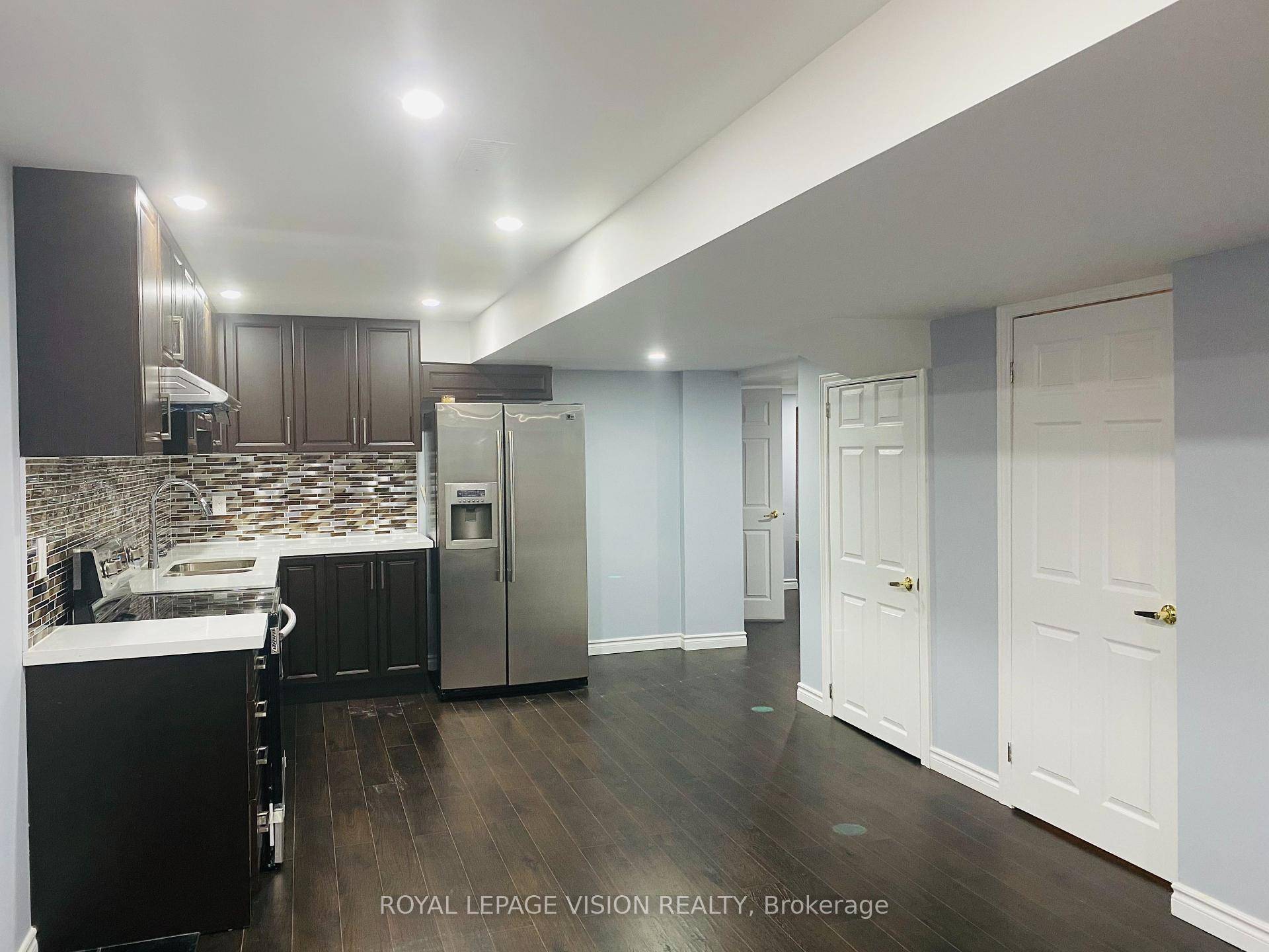 Bright and spacious 2 bedroom basement apartment.