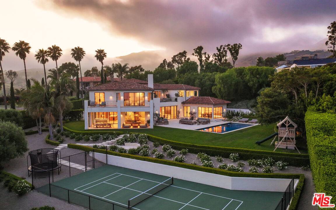 6420   Delaplane Rd 5BR Malibu La