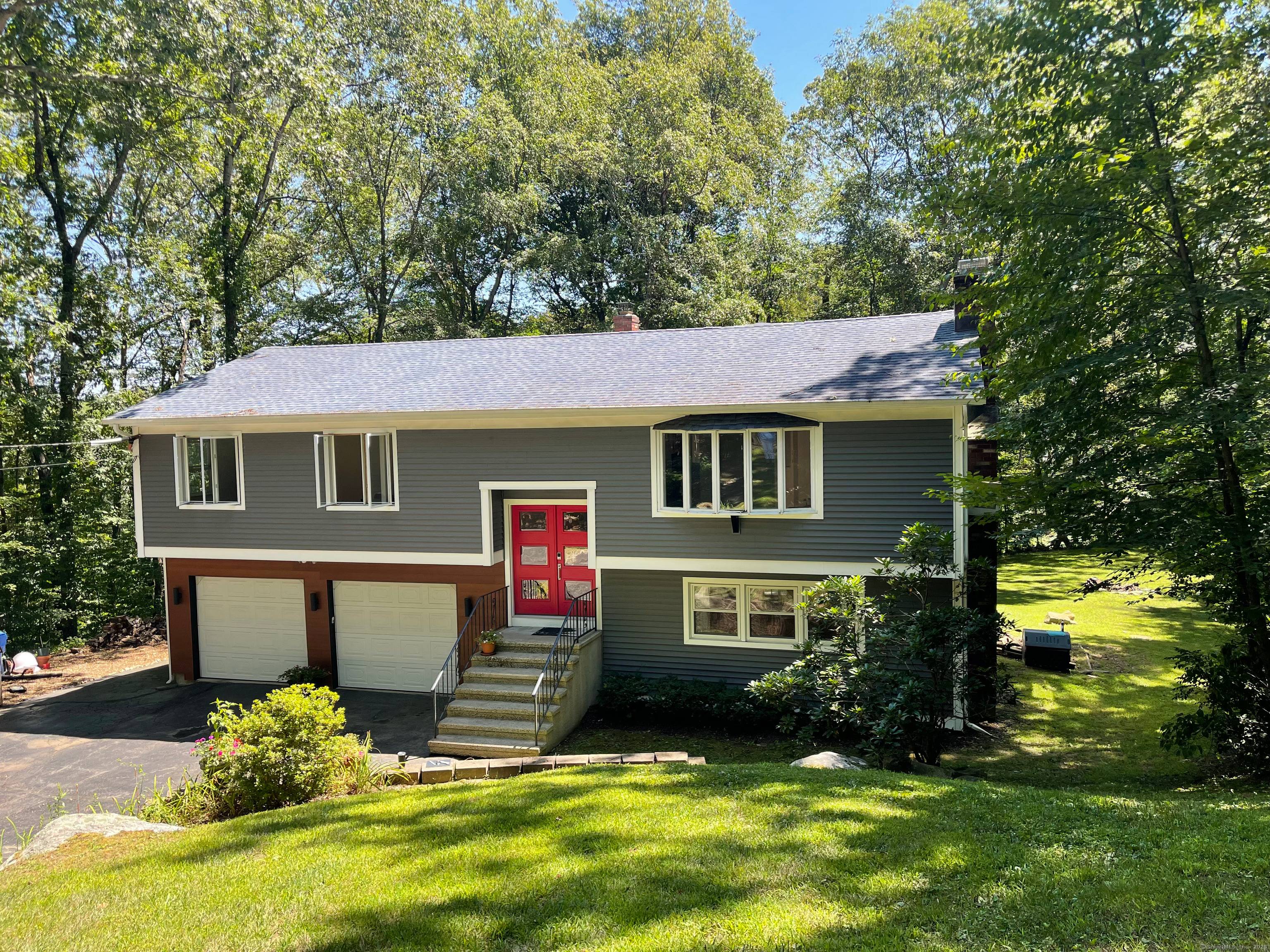 Life can be a dream at 58 Hallsey Lane !