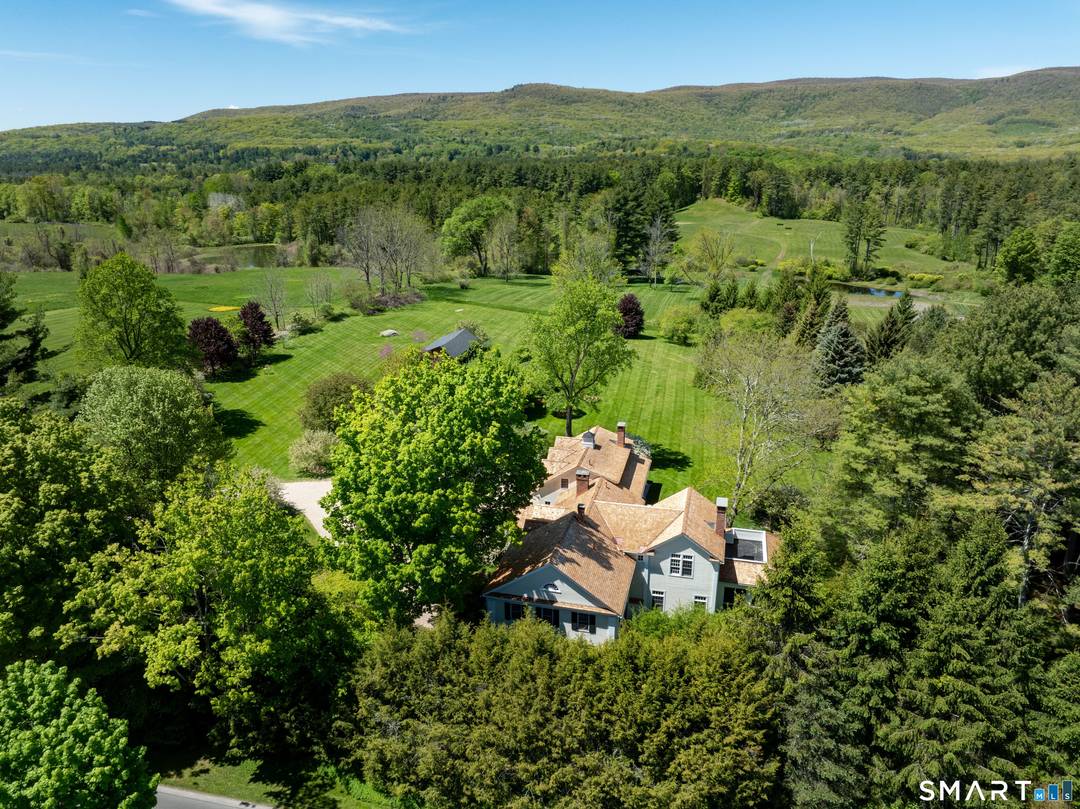 Originally dating to the 1830s and incorporating a remarkable 1729 Dining Room, this extensively renovated farmhouse is ideally located near Twin Lakes in one of the Northwest Corner's most desirable ...