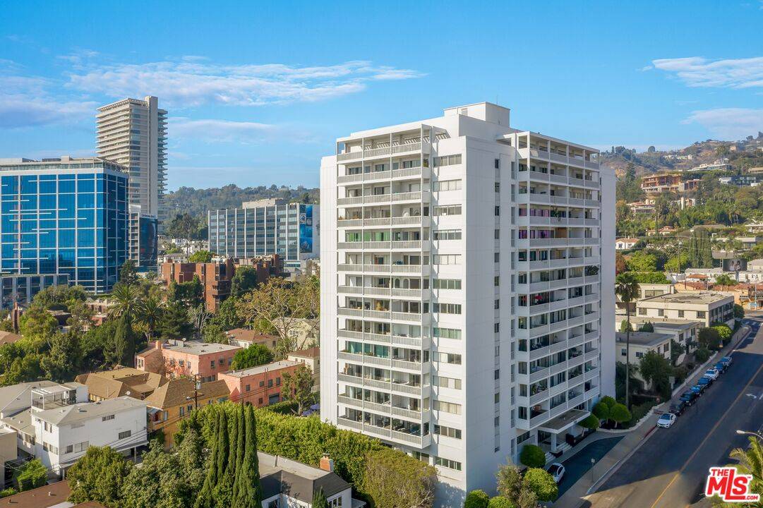 999  N Doheny Dr Sunset Strip La